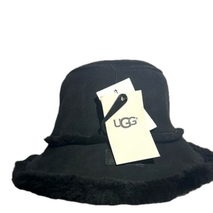 Black UGG Fur Bucket Hat. NWT.
